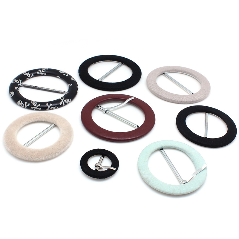 Co to jest klamra owinięta tkaniną i dlaczego jest najlepszym wyborem w przypadku luksusowych projektów modowych i rękodzielniczych